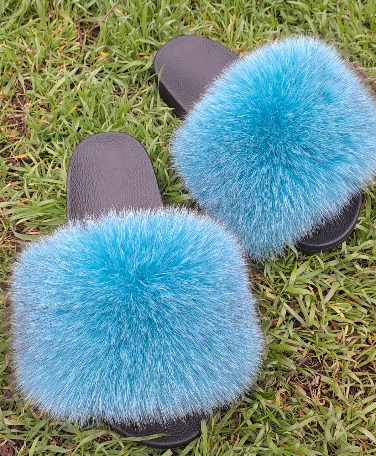 Blue Arctic fox fur slippers and real fur slides – view 5