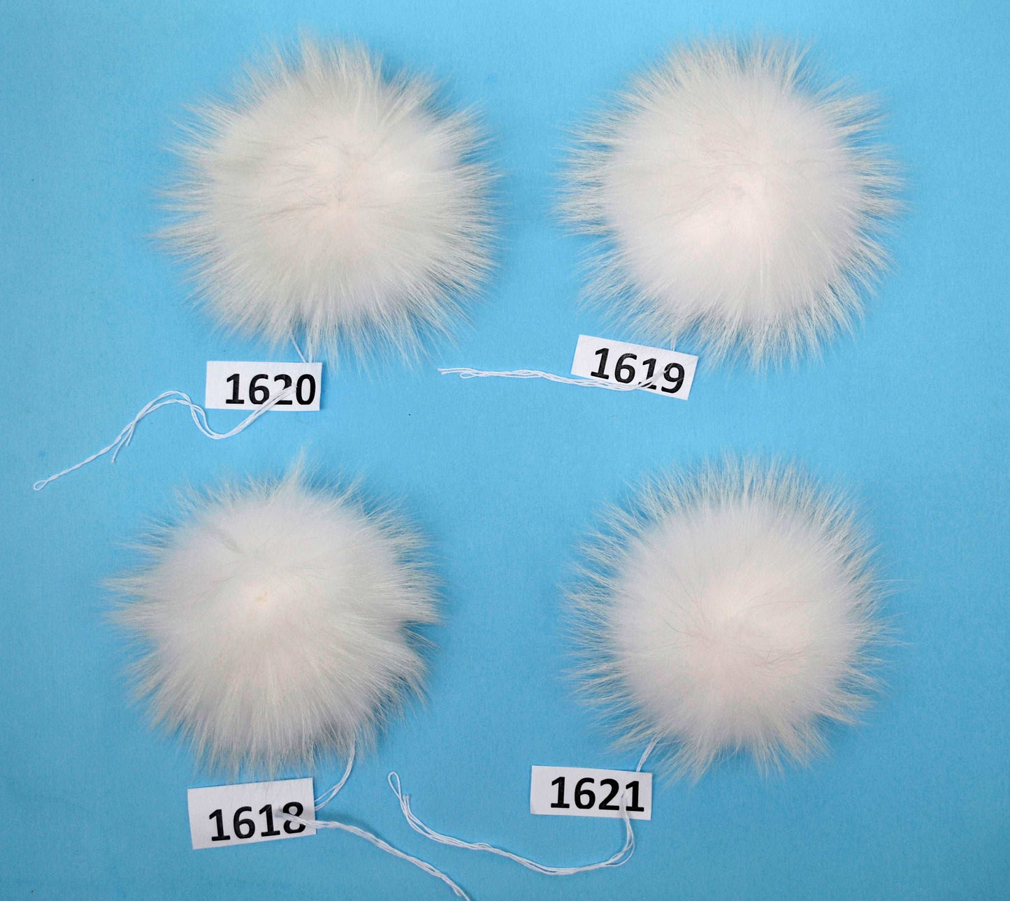 8,5-9" EXTRA LARGE WHITE Pom Poms! White Raccoon Pom Pom Giant Pom Pom for Chunky Hat Beanie Tuque Winter Knit Hats Puff Fluffy Fur Ball