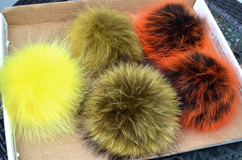 8,5" POM POM! Large Pom Poms, Fur Pom Pom for Hat, Fur Pompom, Fur Ball, Bag Charm, Pompom, Fur Pom, Knit Hat, Real Fur, Raccoon Fur, Orange