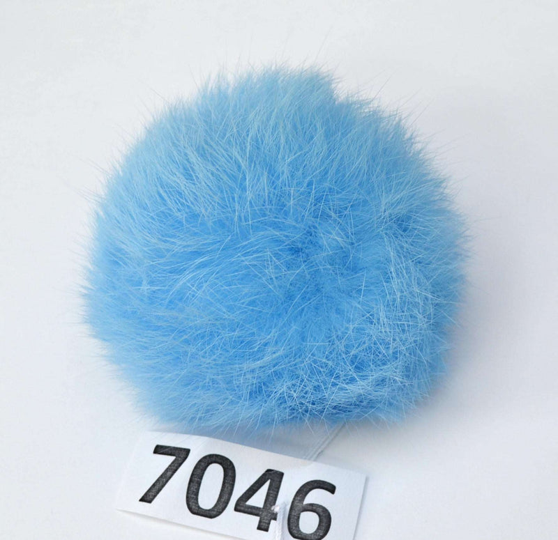 blue rabbit pom pom