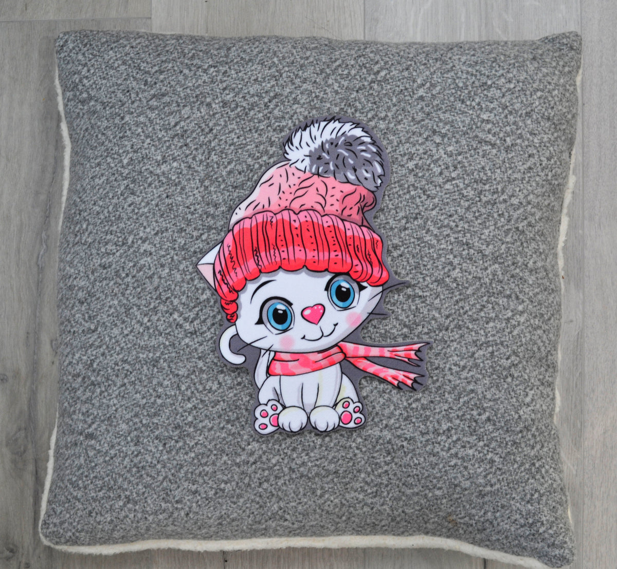 Cat in pom pom hat sew-on applique patch for clothing – view 2
