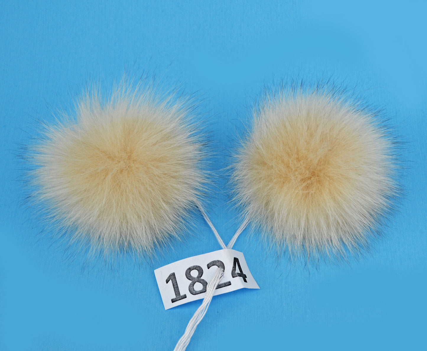 4,5" to 5" HIGHEST QUALITY FOX Pom Poms! Double Fox Fur Shiny Soft Pom Pom for Women Hat Beanie Tuque Winter Knit Hats Puff Fluffy Fur Ball