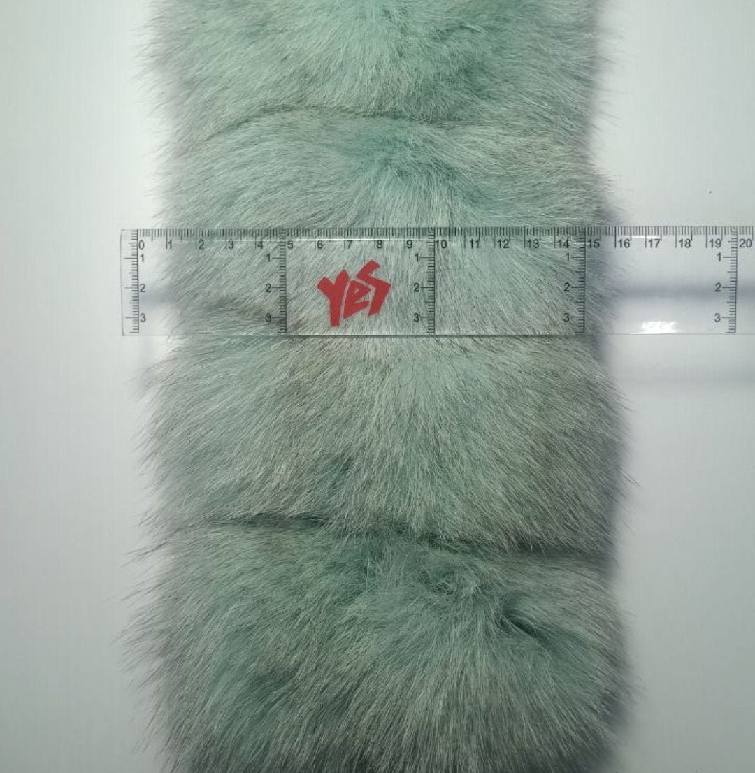 Raccoon Look real fox fur hood trim made from fox tail fur – Cubes – view 5