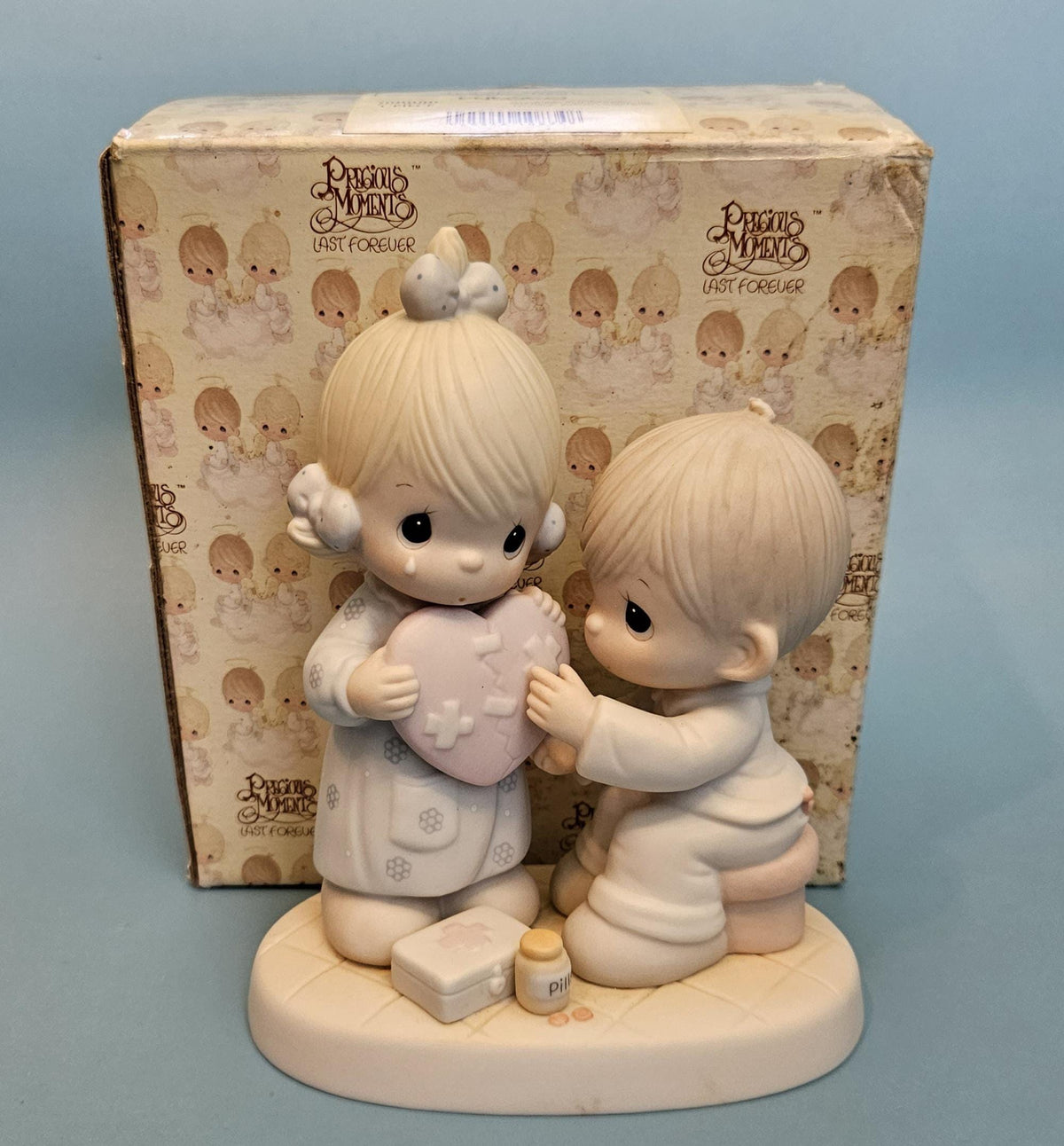 Precious Moments "He’s the Healer of Broken Hearts" Figurine – 1986 Enesco 100080