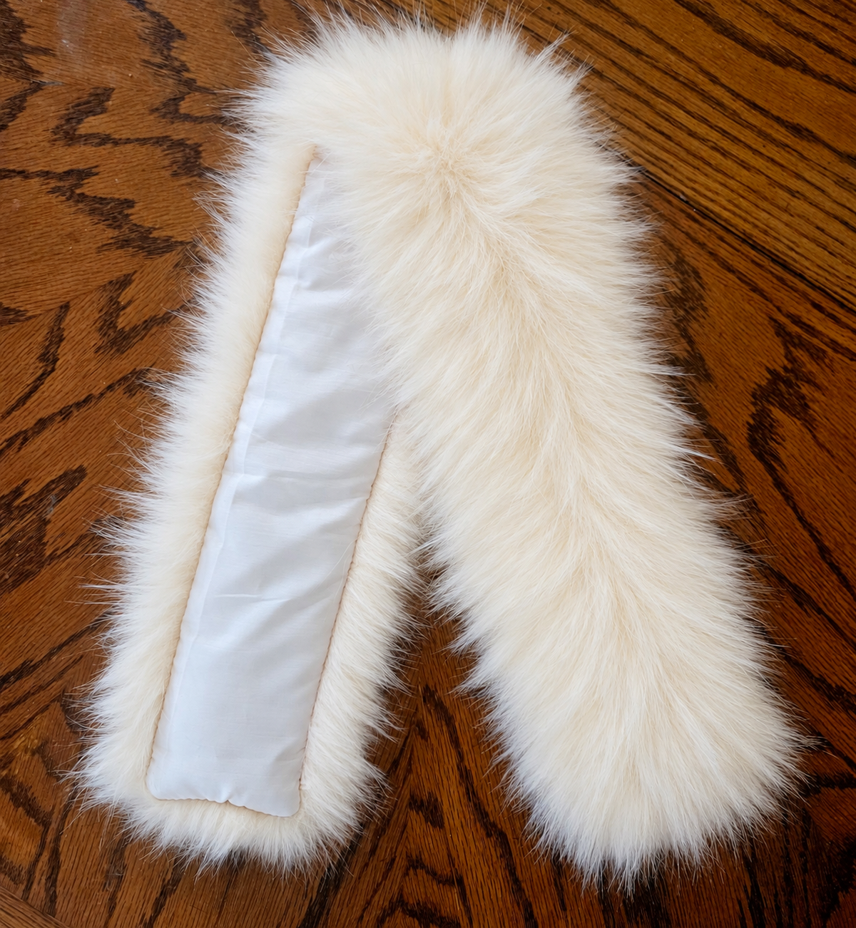 Warm ivory fur hood trim