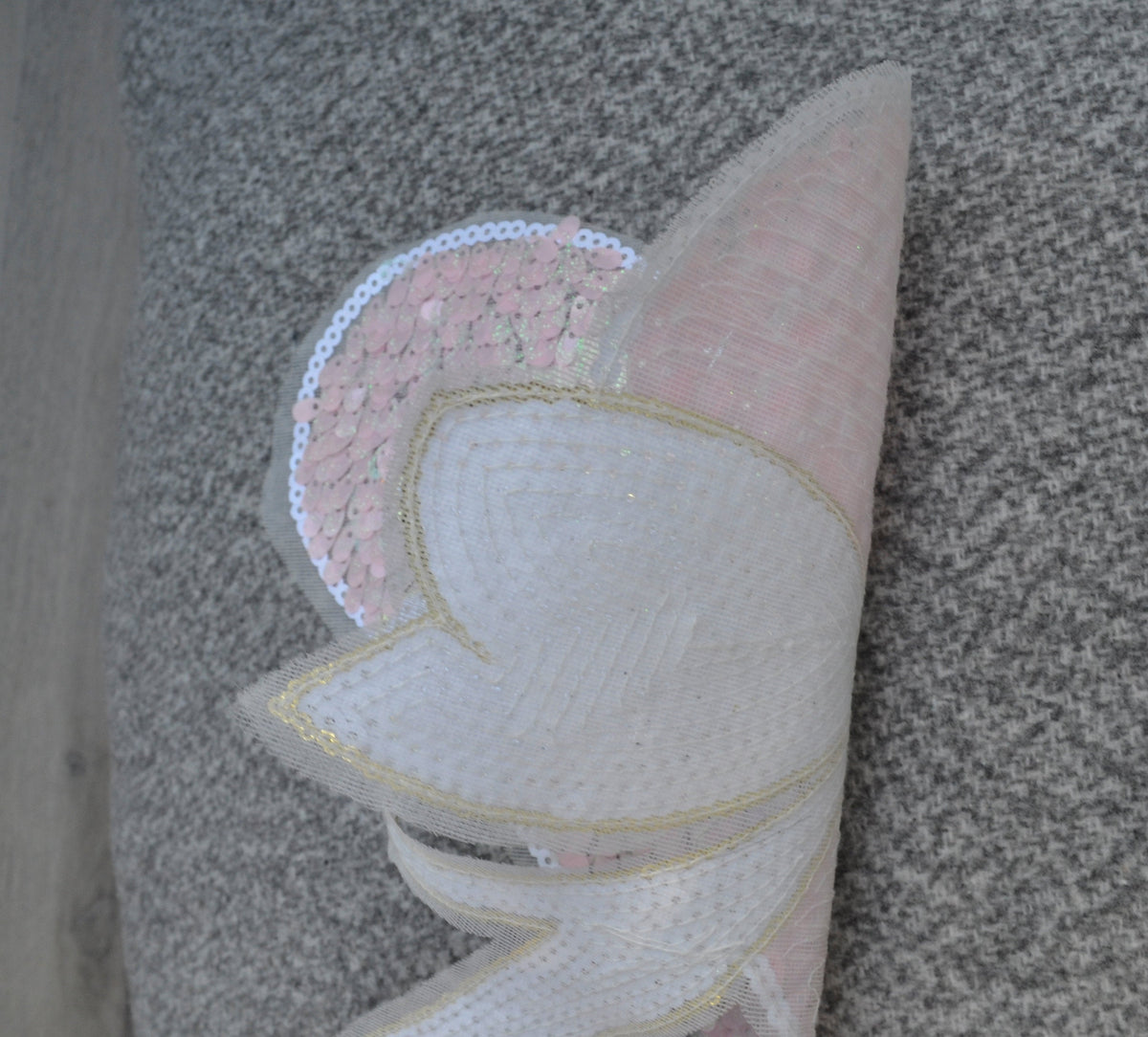 Large Sequin Heart Patch, Heart Sew On Patch, Pink heart with bow, DIY Shirt Jacket Applique, Patches for Pillow/Clothing/Coat/Shirt