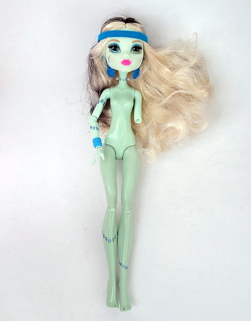 Monster High Doll Skulltimate Locker Room Frankie Stein Exclusive Playset for Collectors, OOAK Repaint, Playing, Original Accessories, Rare