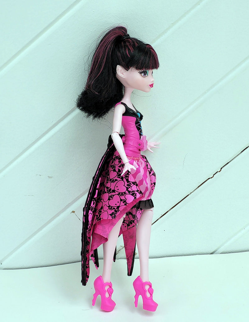 Monster High Draculaura Ghoul to Bat Transformation Doll for Collectors, OOAK Repaints, Playing, Mattel, Complete, Original Clothes, Wings