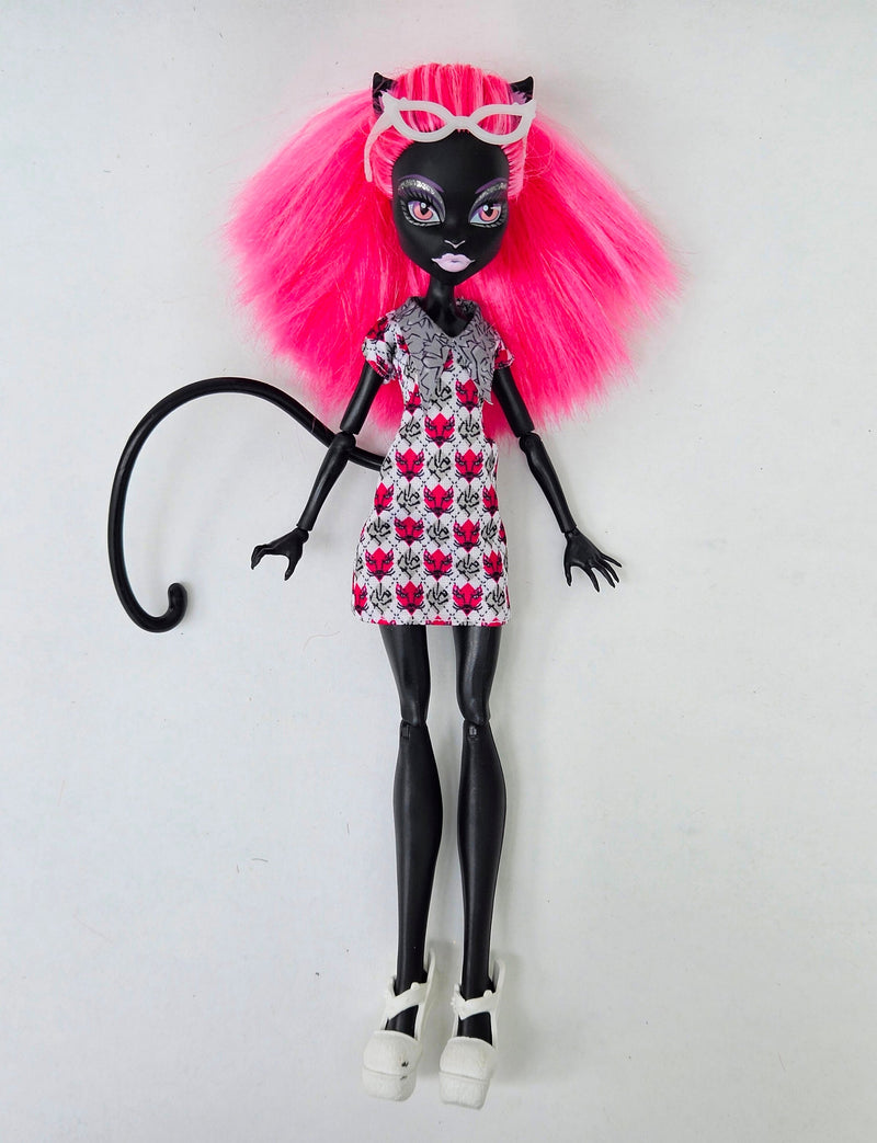 Monster High Doll Geek Shriek Catty Noir for Collectors, OOAK Repaints, Playing, Cat Doll, Girl, Original Clothes, Complete, Extremely Rare