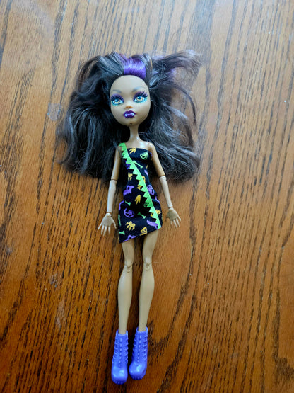 Clawdeen Wolf Freaky Field Trip Monster High Doll – Dress & Boots – Pre-Owned