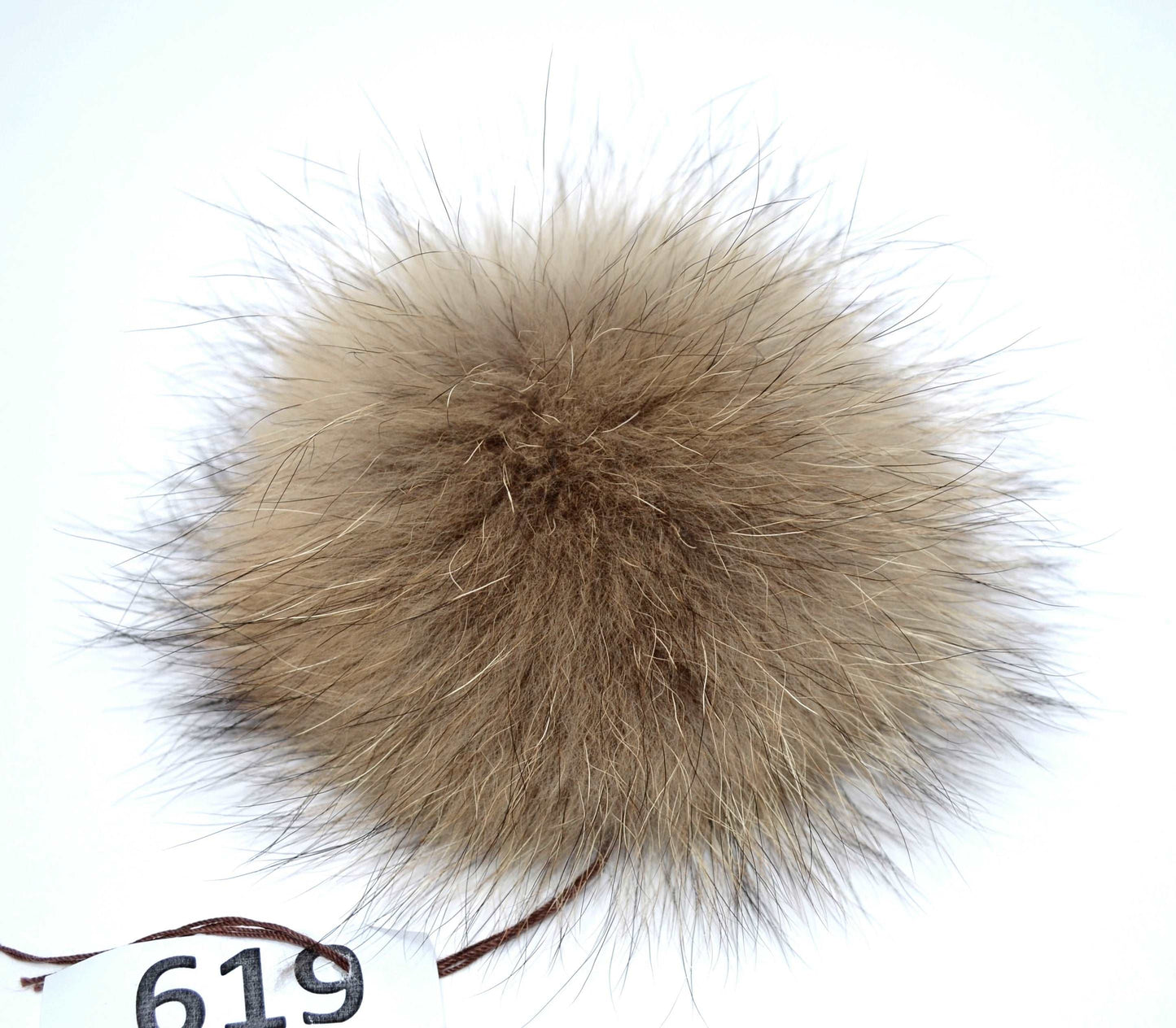 7,5 inch raccoon fur pom pom
