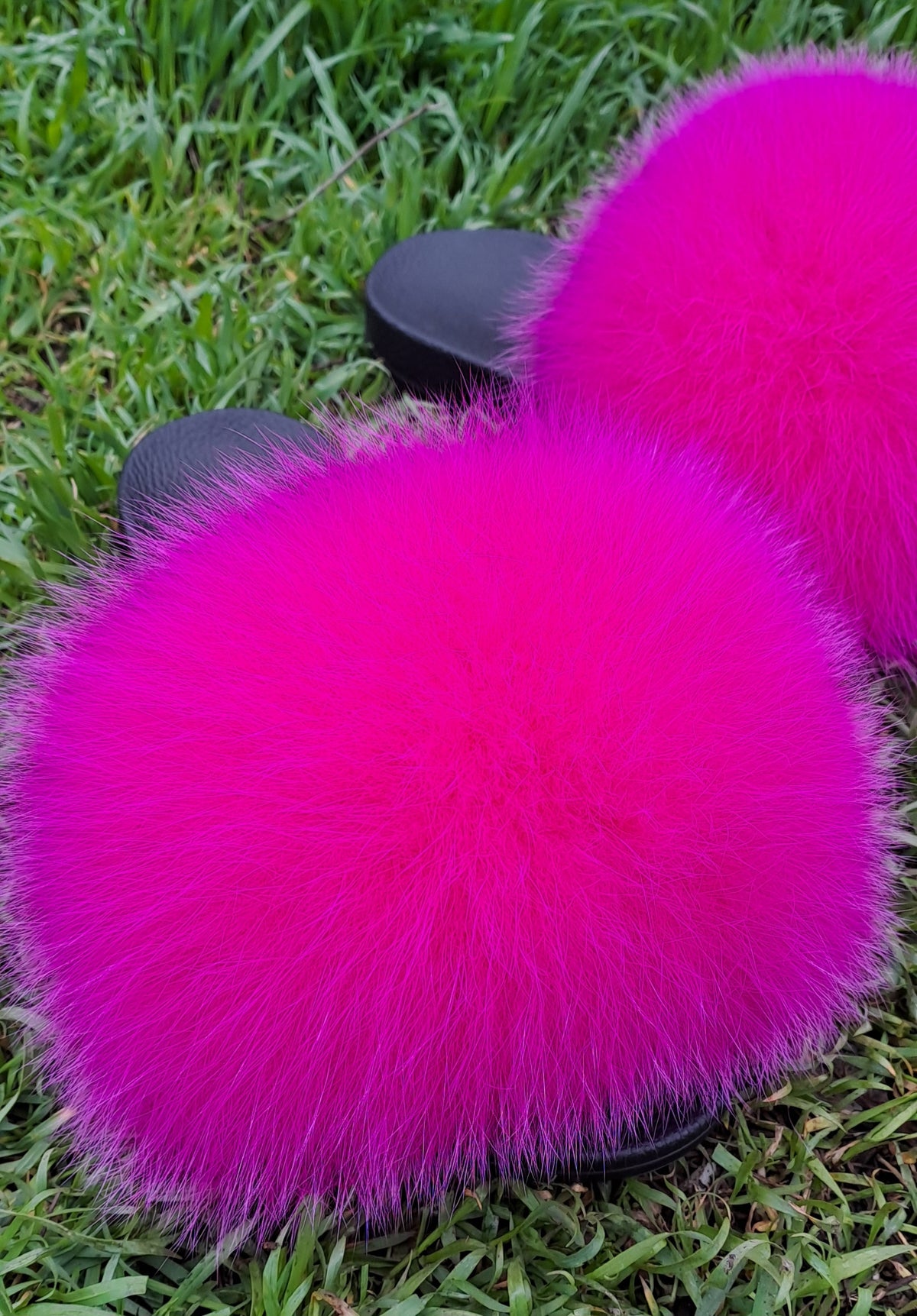 Fuchsia Raccoon Fur Slippers – Real Fur Slides