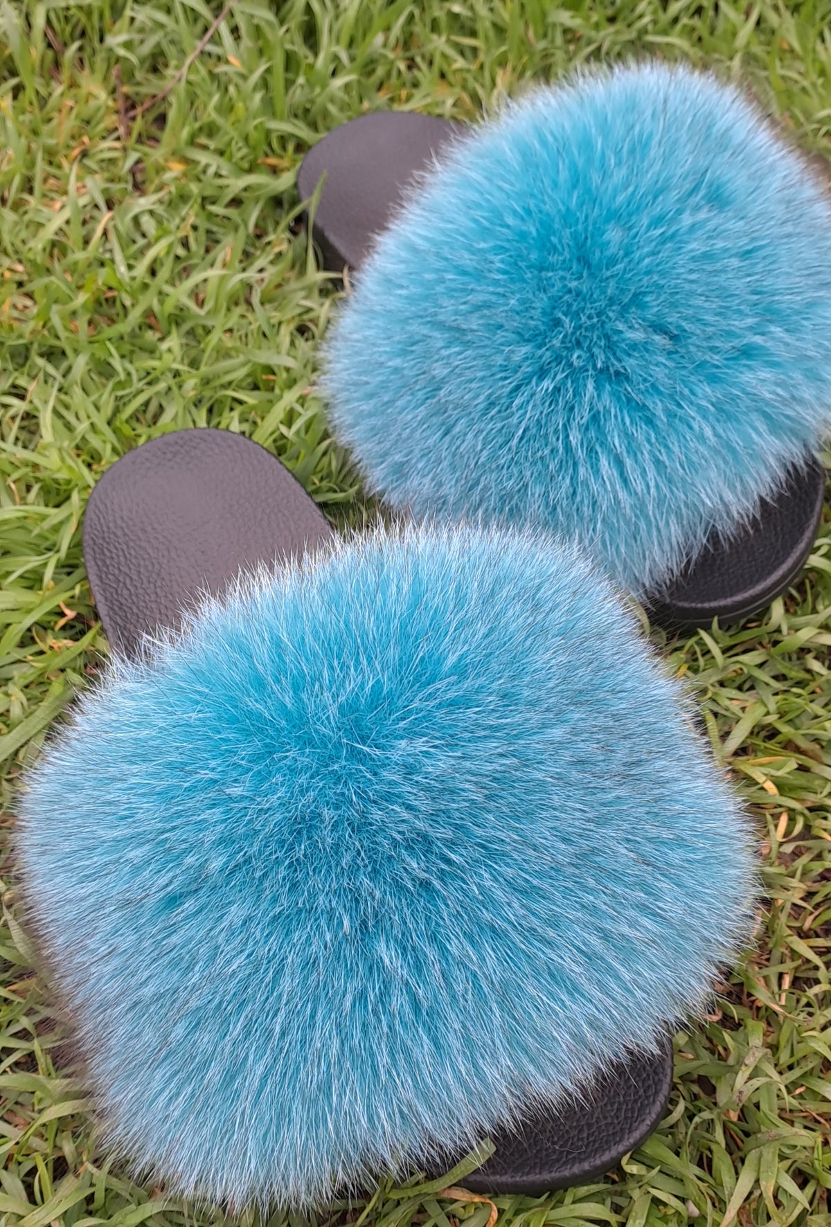 Blue Arctic fox fur slippers and real fur slides – view 2