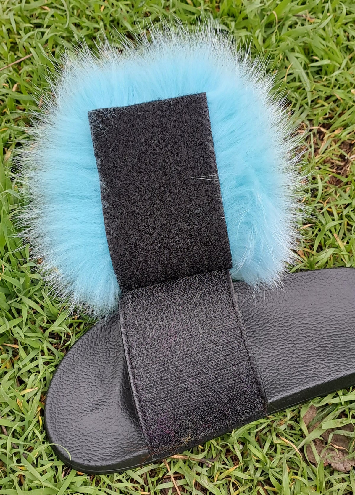 Blue Arctic fox fur slippers and real fur slides – view 3