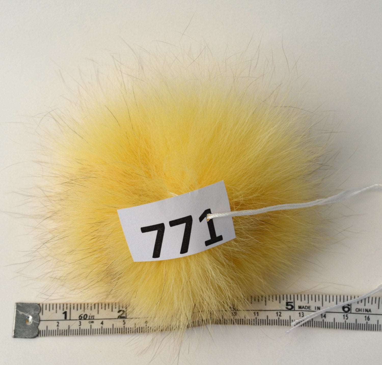 fox pom pom