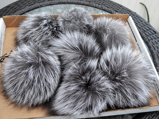 7" -8" LARGE SILVER FOX Pom Poms! Double Silver Fox Pom Pom, Fur Pom-Pom, Large Pom Pom, Silver Fox Fur, Knit Hat, Chunky Hat Fur Ball