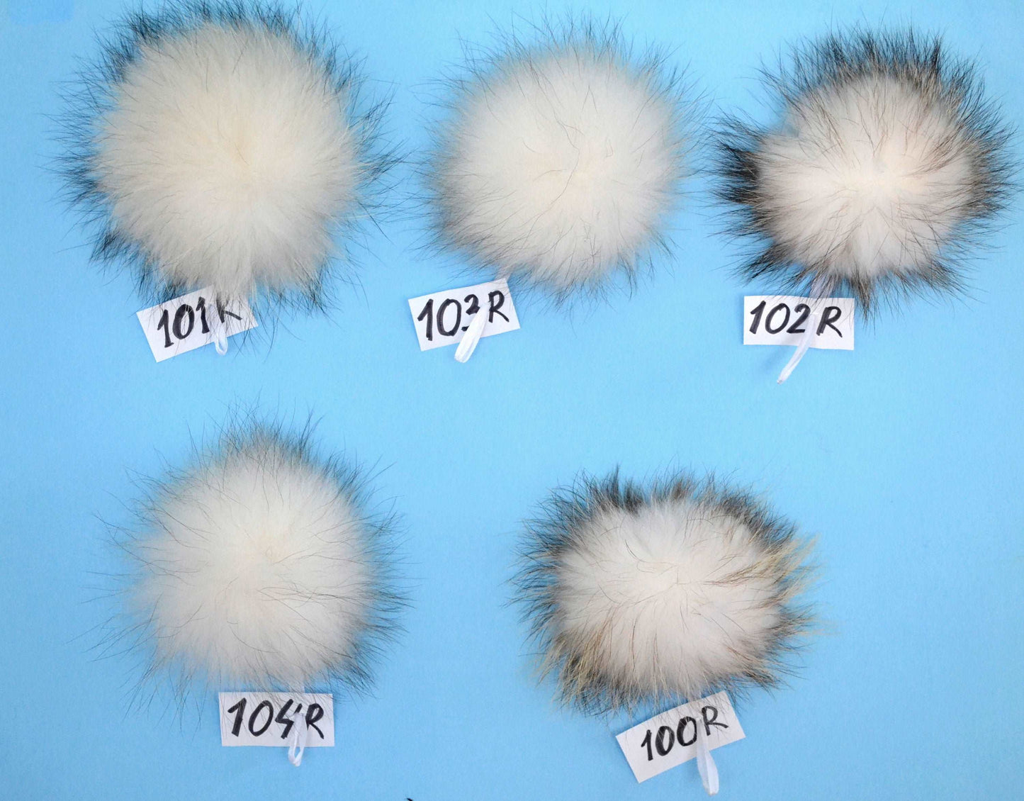 7-8,5"  LARGE FUR POM Pom! White Raccoon Pom Pom for Hat Beanie Tuque Winter Knit Hat Large Pom Pom Fluffy Raccoon Pom Pom Fur Ball Children