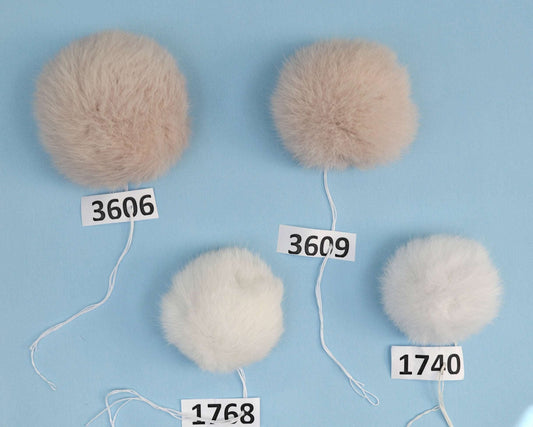 white rabbit pom pom