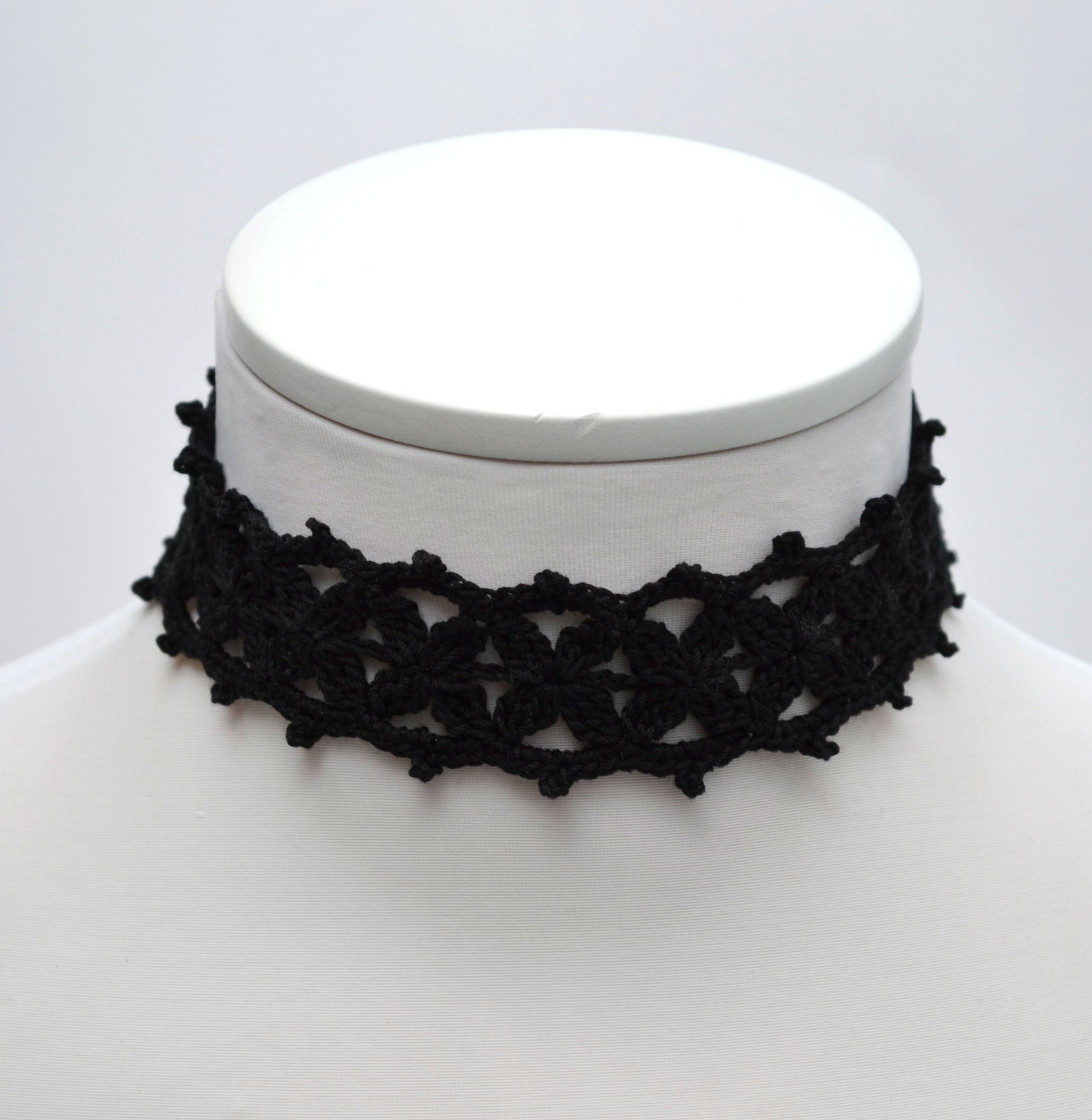 Crochet Choker, Necklaces for Women, Crochet Collar, Black Choker, Crocheted Choker, Cotton Crochet Jewelry, Necklace, Gift for Her