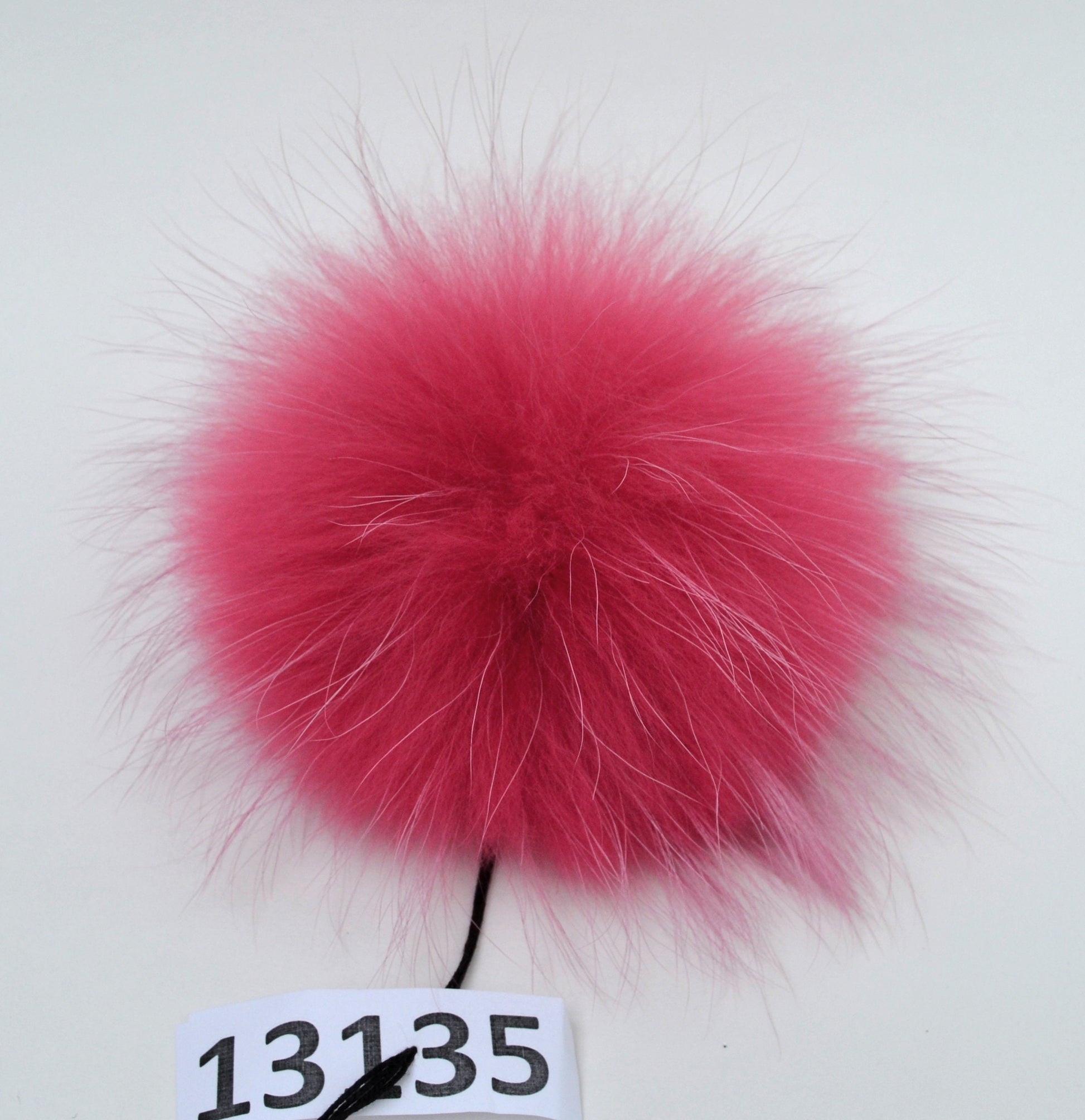 4" to 8,5" EXTRA LARGE FUR Pom Pom! High Quality Red Raccoon Pom Pom Hat Beanie Tuque Winter Knit Hat Large Pom Pom Fluffy Raccoon Fur Ball