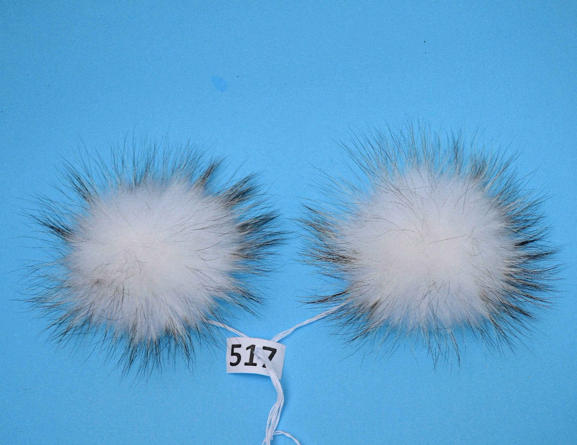 7" to 8" LARGE FUR POM Pom! White Raccoon Pom Pom for Hat Beanie Tuque Winter Knit Hat Large Pom Pom Fluffy Raccoon Pom Pom Fur Ball Child