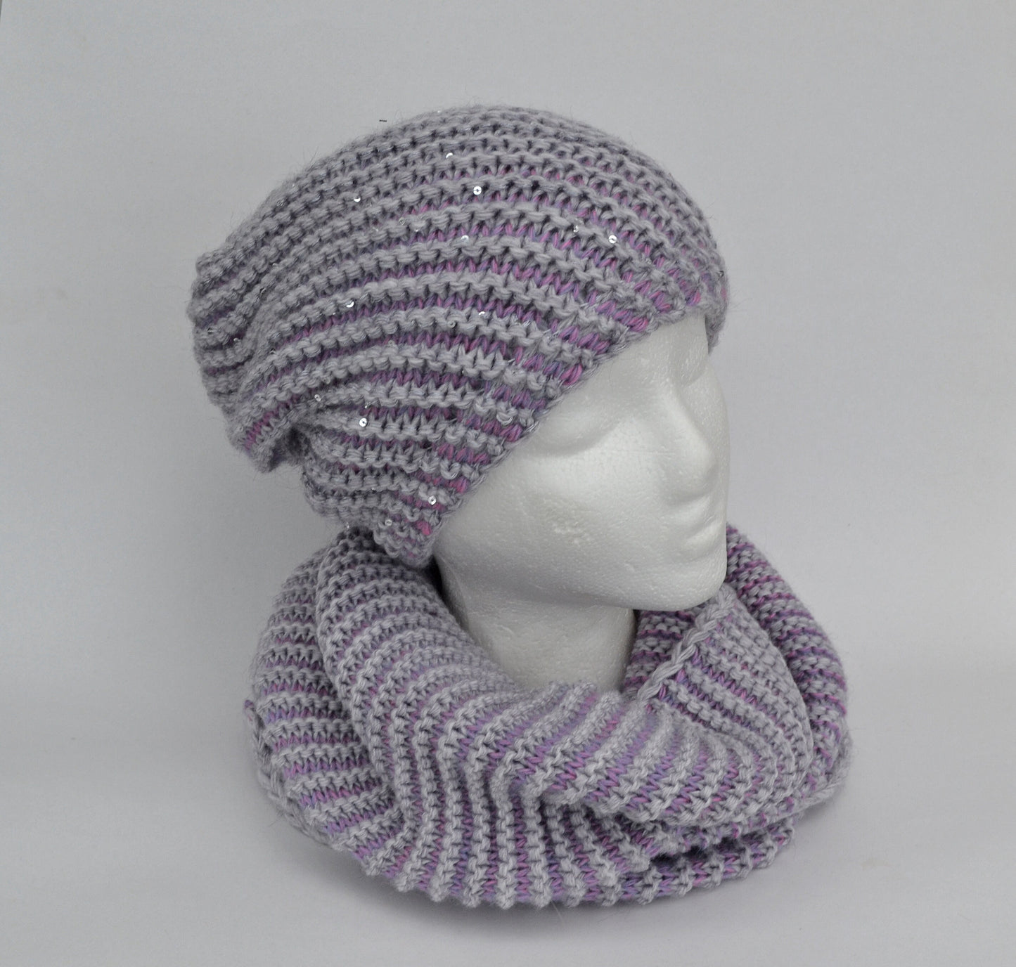 WINTER WOMAN HAT and Infinity Scarf Set, Diagonal Rib Hat, Winter Woman Beanie, Beanie Hat, Winter Accessories, Chunky Hat, Black Woman Hat