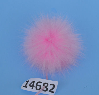 Real fox fur pom pom for winter knit hat – view 7
