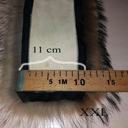 Natural Finnish raccoon fur hood trim cut from genuine Finnish raccoon pelt – size XXL – view 9