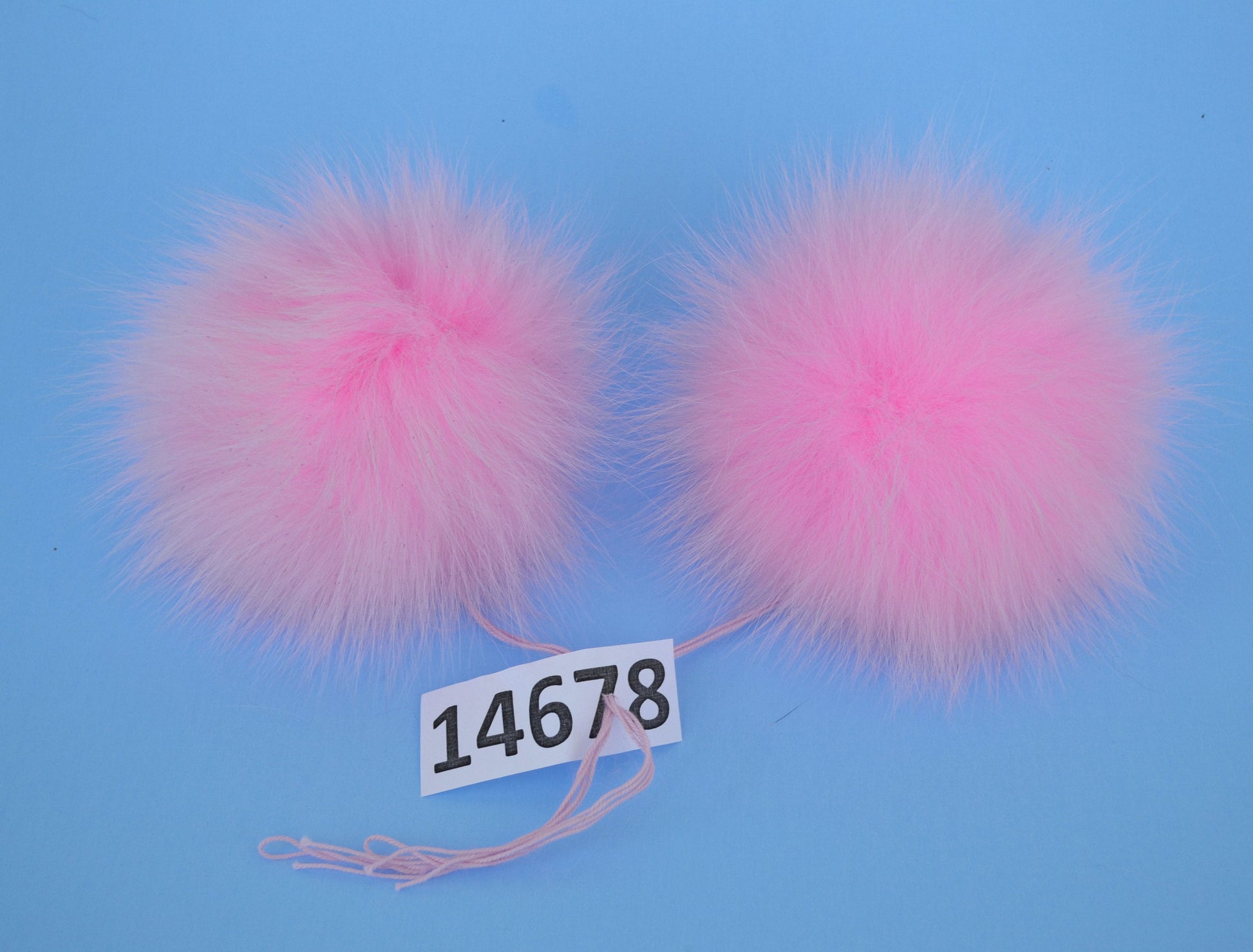 4,5" to 5" HIGHEST QUALITY FOX Pom Poms! Double Fox Fur Shiny Soft Pom Pom for Women Hat Beanie Tuque Winter Knit Hats Puff Fluffy Fur Ball