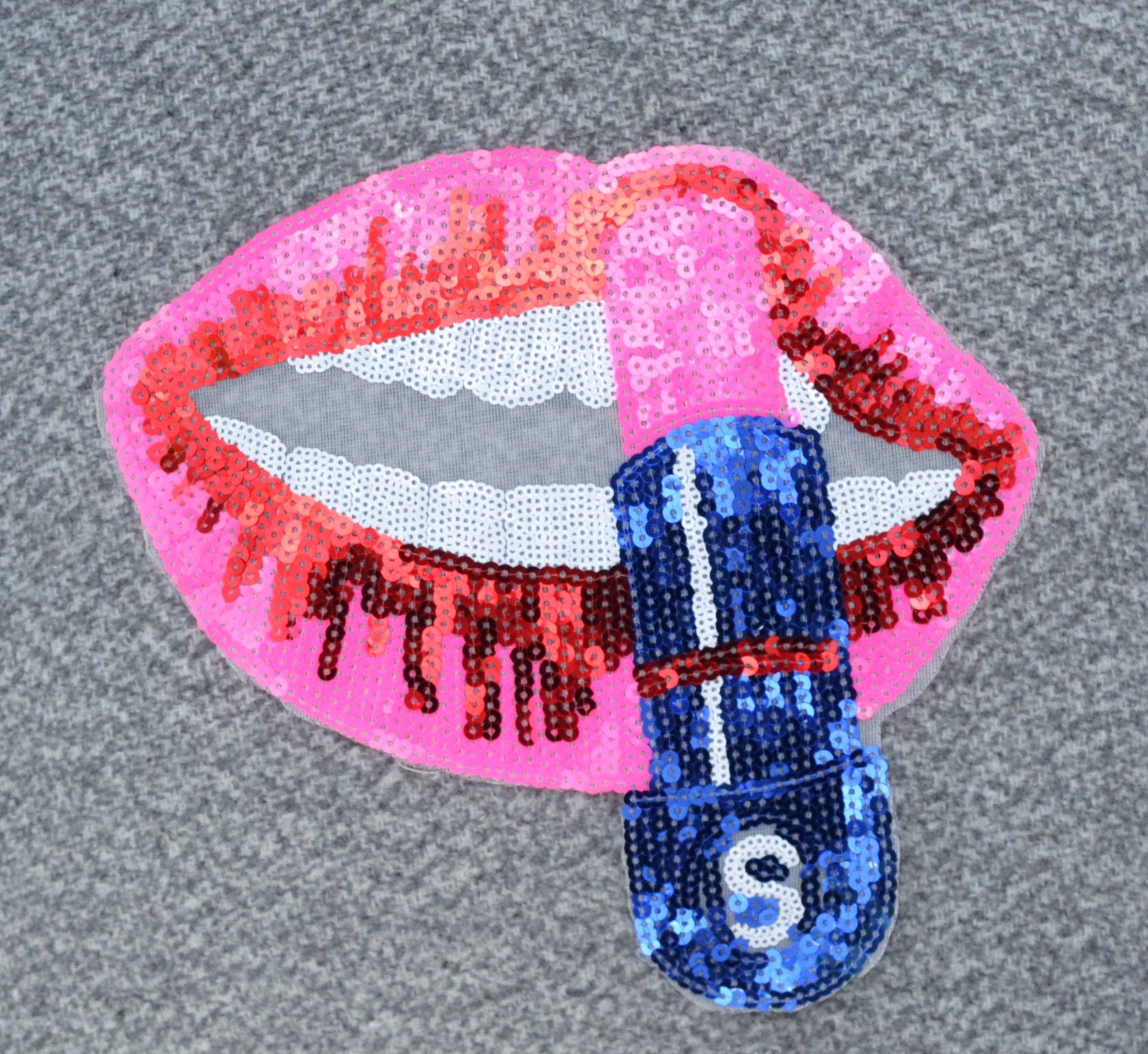 XL Sewn On Sequin Embroidery Red Pink Mouth Teeth Biting Lips Patch Badge Mouth with Lipstick Bite Red Lips Applique for denim jacket shirt
