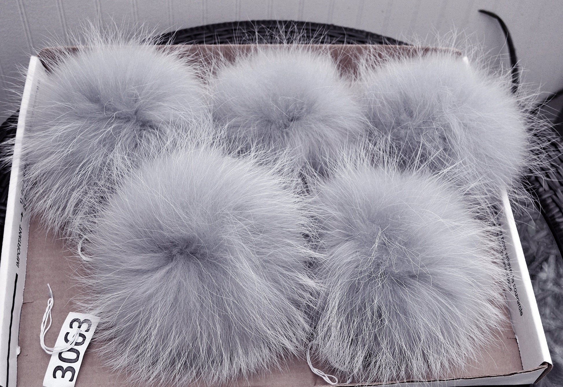 Extra Large Gray Raccoon Fur Pom Pom: Chunky Knit Hat Accessory