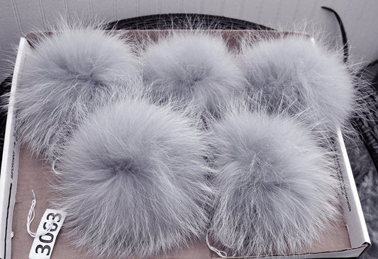 Extra Large Gray Raccoon Fur Pom Pom: Chunky Knit Hat Accessory