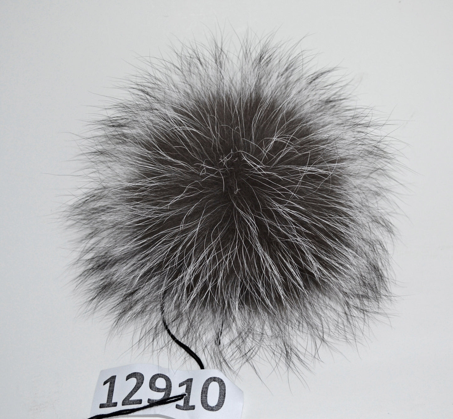 7" -8" LARGE SILVER FOX Pom Poms! Double Silver Fox Pom Pom, Fur Pom-Pom, Large Pom Pom, Silver Fox Fur, Knit Hat, Chunky Hat Fur Ball