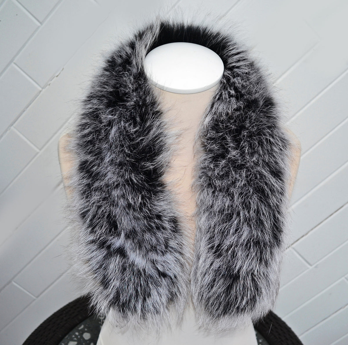Silver Fox Look Fur Collar Trim double – genuine fox tail fur – image 4