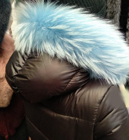 Finnish raccoon fur hood trim cut from genuine Finnish raccoon pelt – size S – view 10
