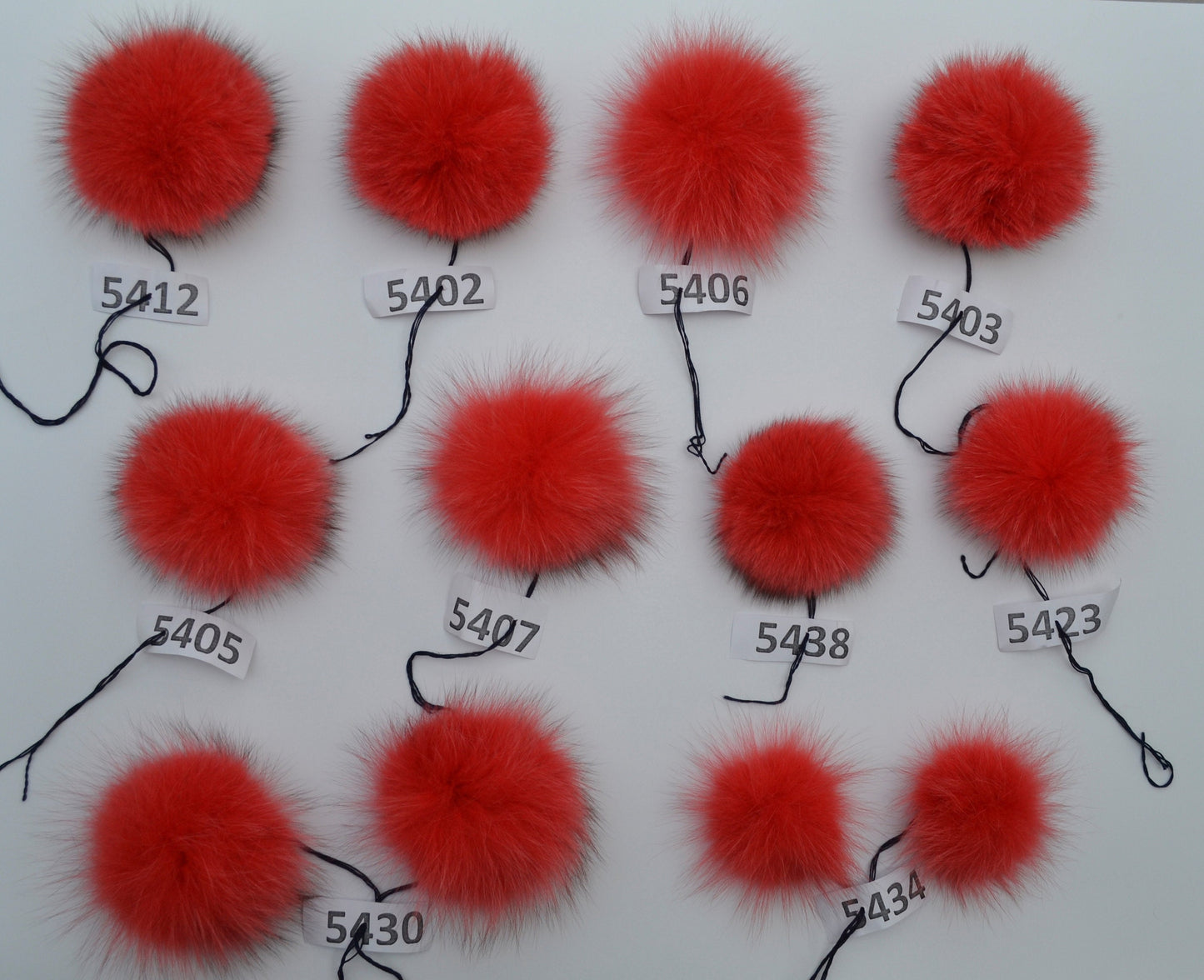 4" to 5" FOX POM POM! Red fox pom pom, Fox Fur pompom, Medium size pom pom, Real fur pom pom for knit hat, Fur accessories, Fur balls, hats