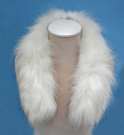 White Faux Fur Hood Replacement Trim – 60–80 cm – product photo 2