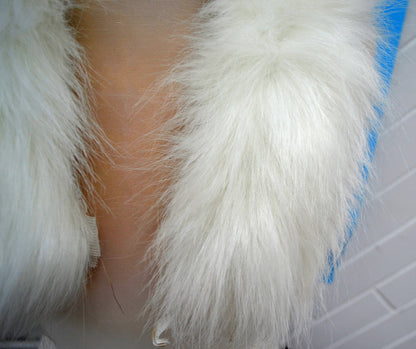 White Faux Fur Hood Replacement Trim – 60–80 cm – product photo 3
