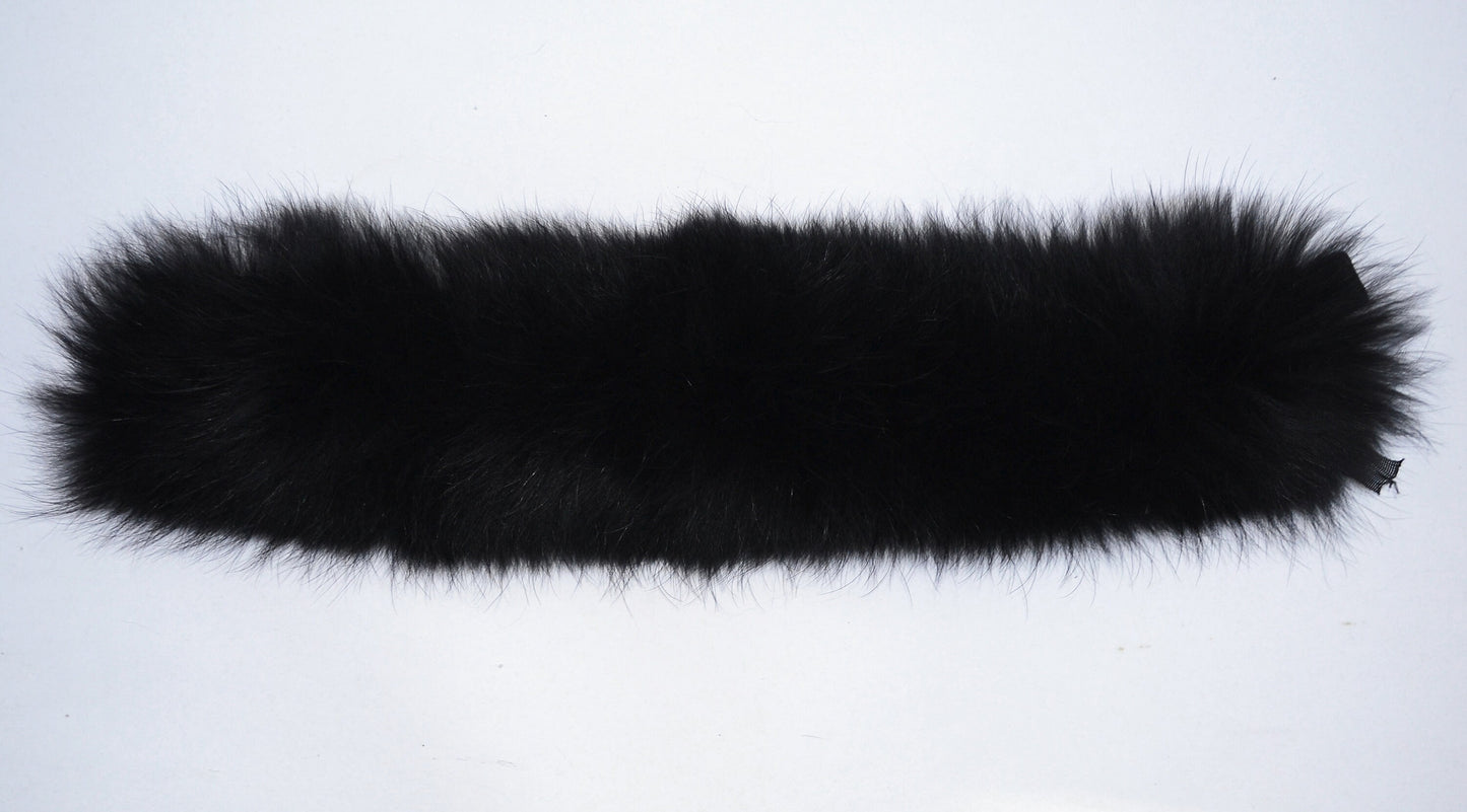 Black Finnish raccoon fur hood trim cut from genuine Finnish raccoon pelt – size L – view 3