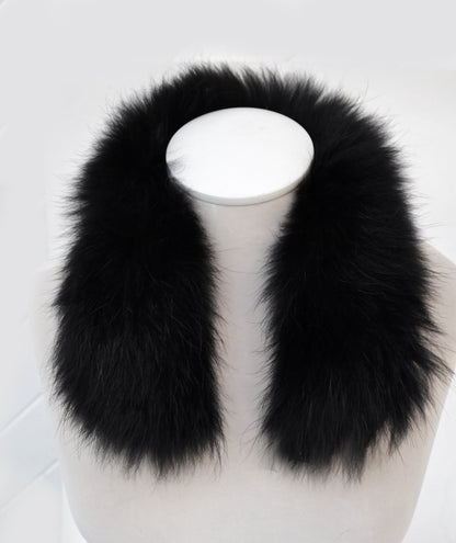 Black Finnish raccoon fur hood trim cut from genuine Finnish raccoon pelt – size L – view 2