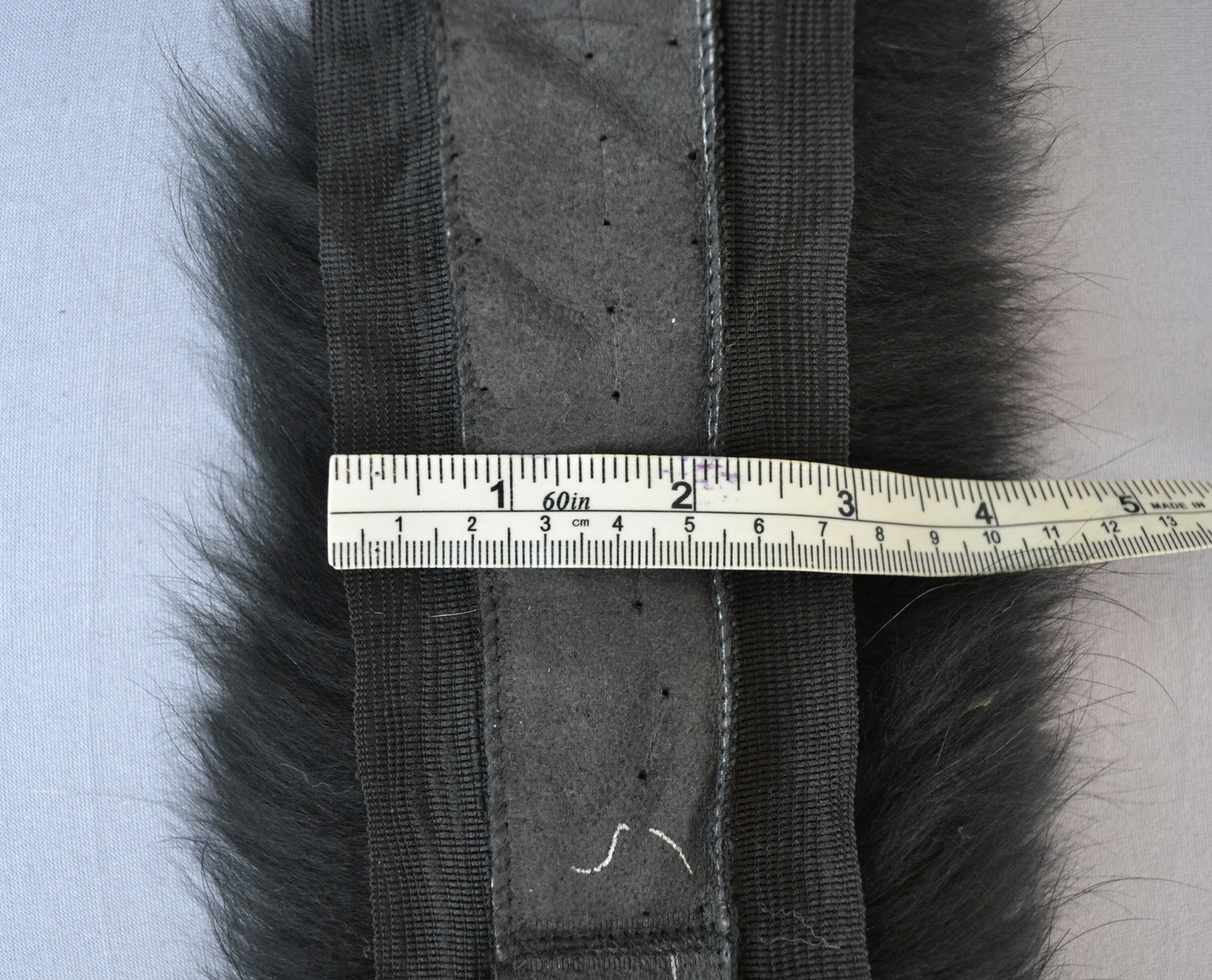 Black Finnish raccoon fur hood trim cut from genuine Finnish raccoon pelt – size L – view 4