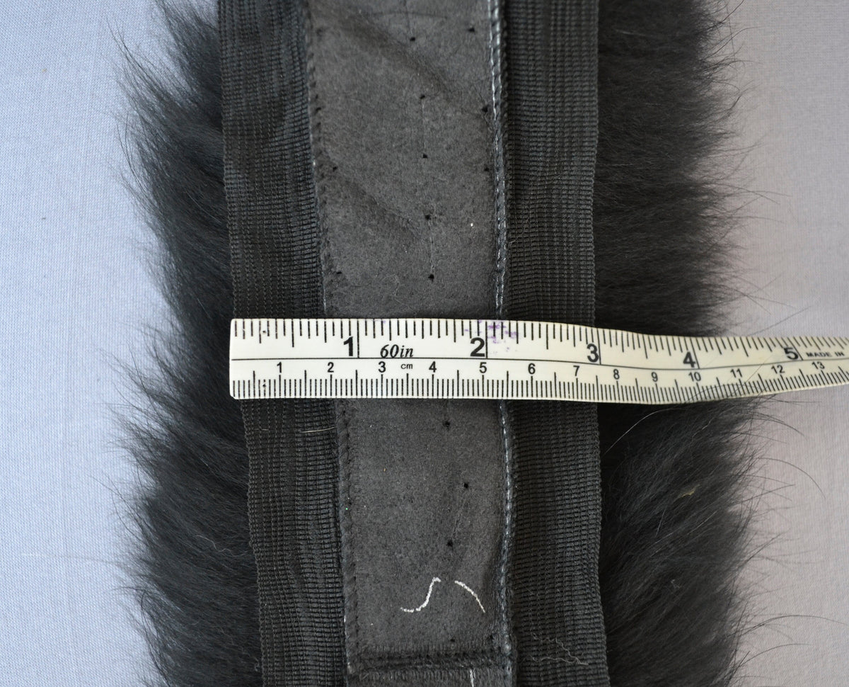 Black Finnish raccoon fur hood trim cut from genuine Finnish raccoon pelt – size L – view 4