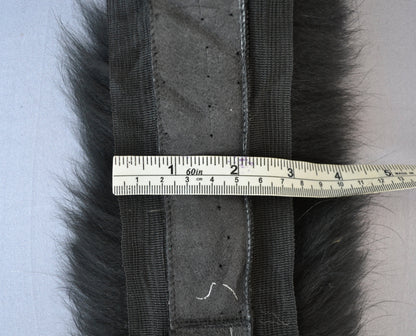 Black Finnish raccoon fur hood trim cut from genuine Finnish raccoon pelt – size L – view 4