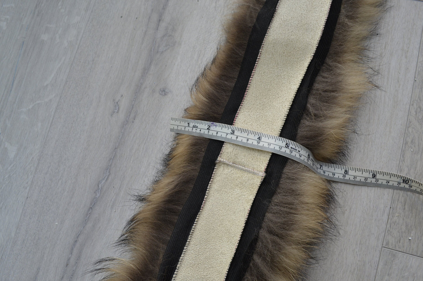 BY ORDER XL Exclusive Real Raccoon Fur Collar, Fur Trim for Hoodie, Raccoon Fur Collar, Fur Scarf, Fur Ruff, Raccoon Fur Hood, Raccoon