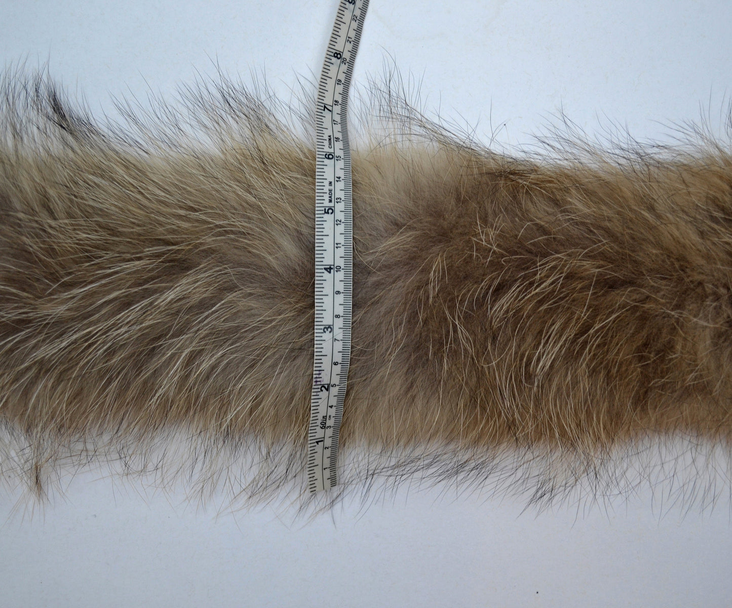 Natural Finnish raccoon fur hood trim cut from genuine Finnish raccoon pelt – size M – view 8