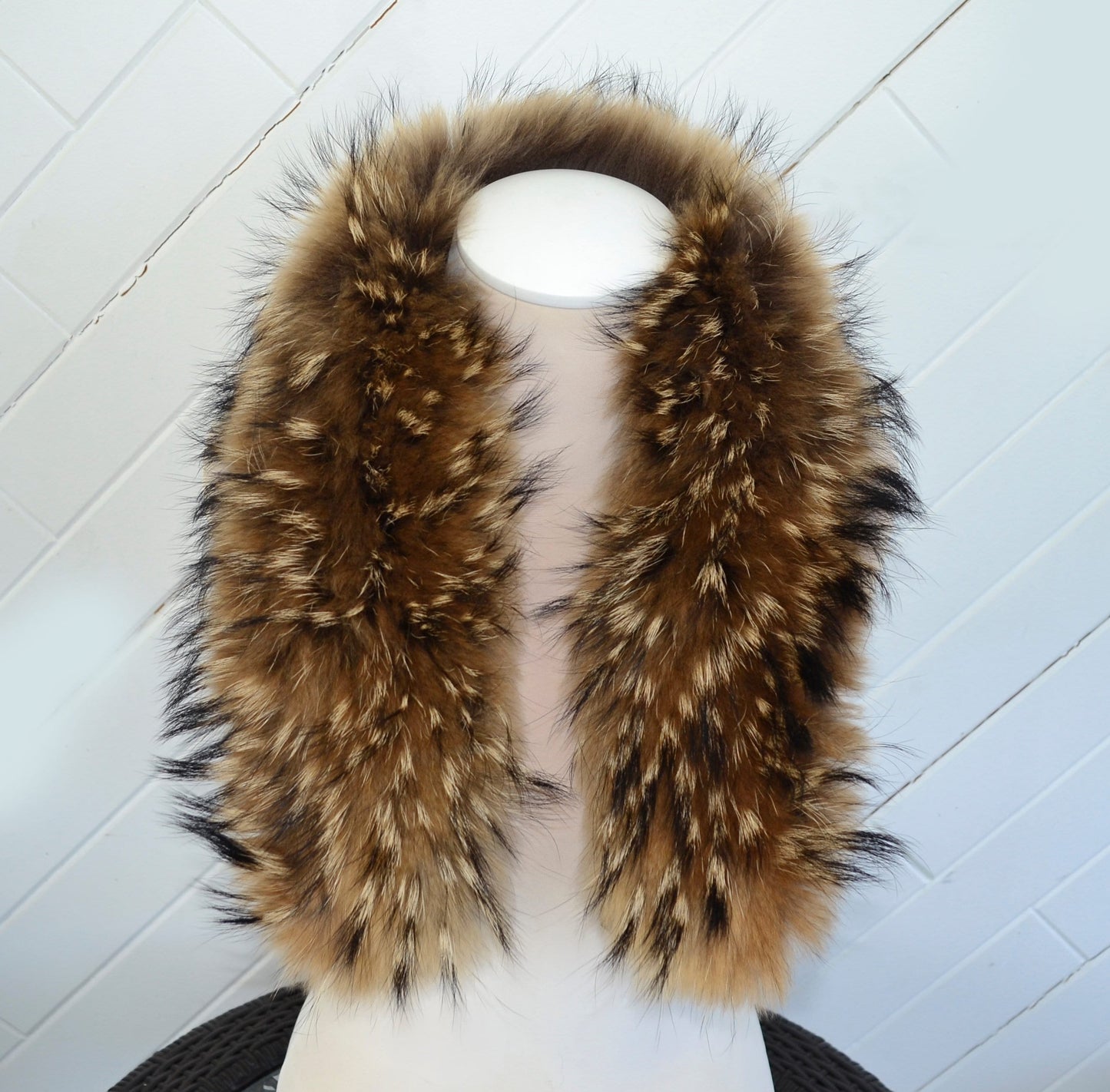 BY ORDER XL Exclusive Real Raccoon Fur Collar, Fur Trim for Hoodie, Raccoon Fur Collar, Fur Scarf, Fur Ruff, Raccoon Fur Hood, Raccoon