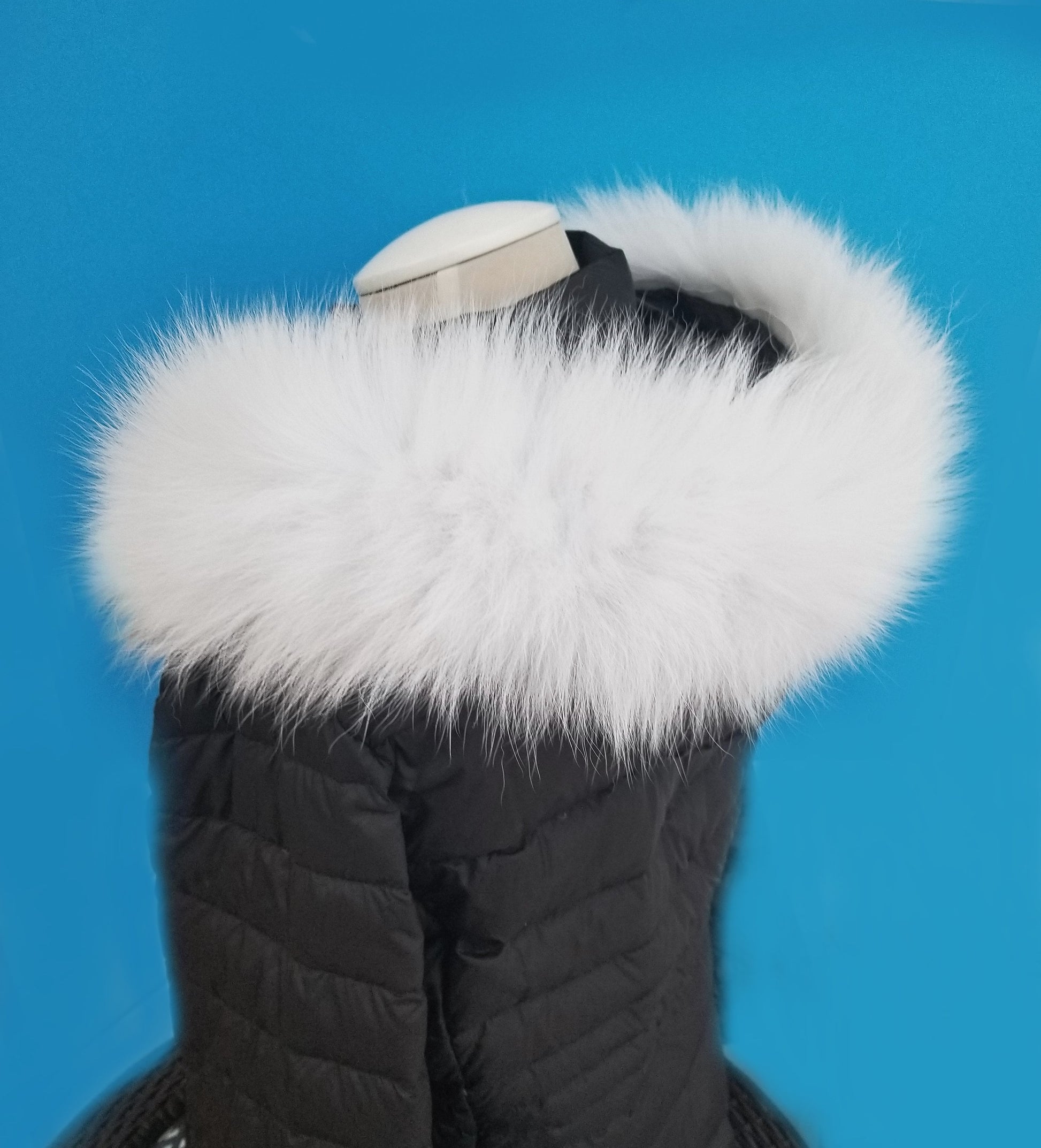 White real fox fur hood trim made from fox tail fur – Double – view 3