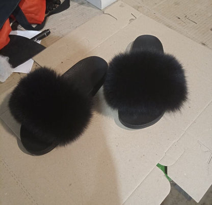 Black real fur slippers with Arctic fox fur – view 3