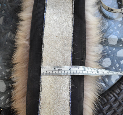 Natural Brown Finnish raccoon fur hood trim cut from genuine Finnish raccoon pelt – size XL – view 6