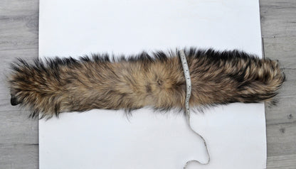 Natural Brown Finnish raccoon fur hood trim cut from genuine Finnish raccoon pelt – size XL – view 5